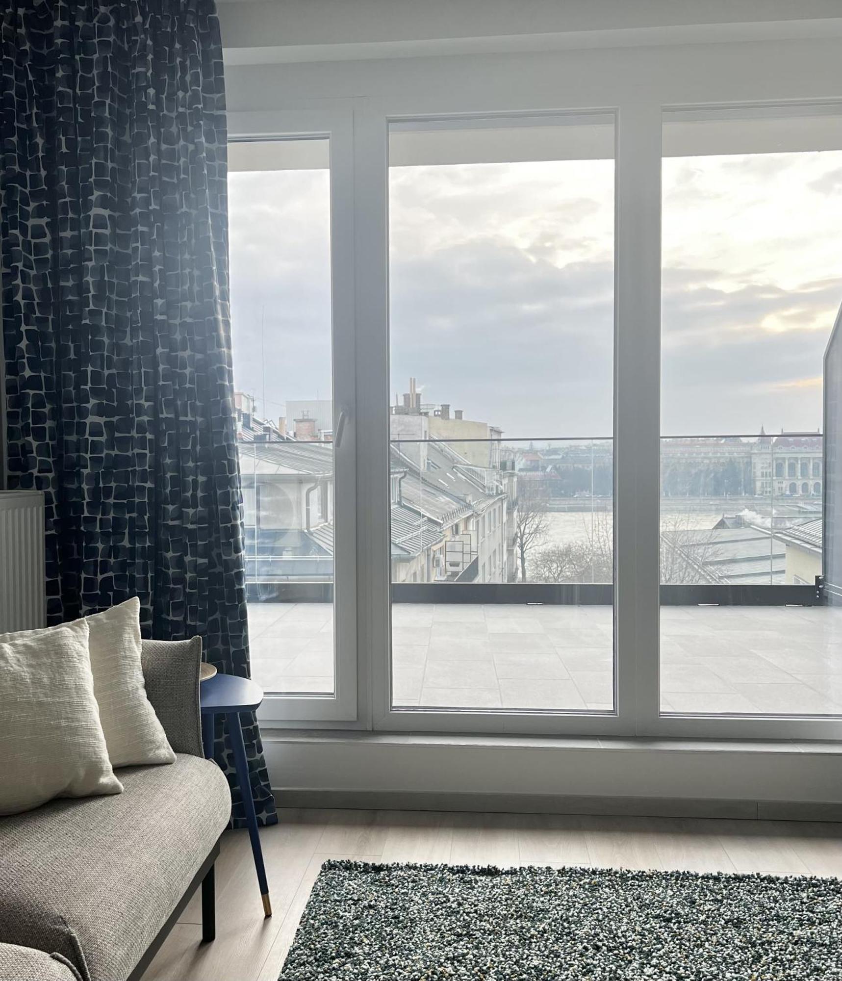 Rh Suites — Photos 1